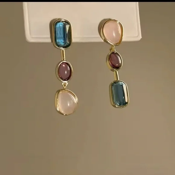 Elegant Gold and Multicolor Stone Earrings - Picture 3 of 6